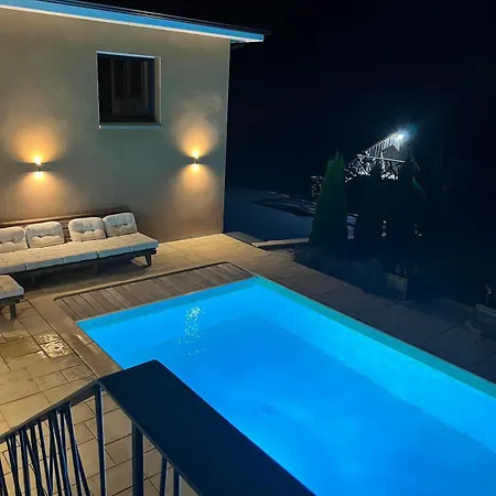 Superbe Maison Au Calme - Piscine * Chantraine
