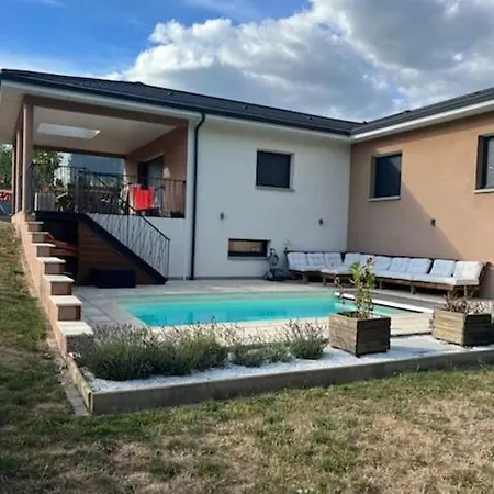 Prázdninový dům Superbe Maison Au Calme - Piscine