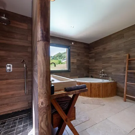 Prázdninový dům Superbe Maison Au Calme - Piscine